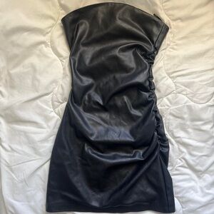 Zara Elegant Black Strapless Dress